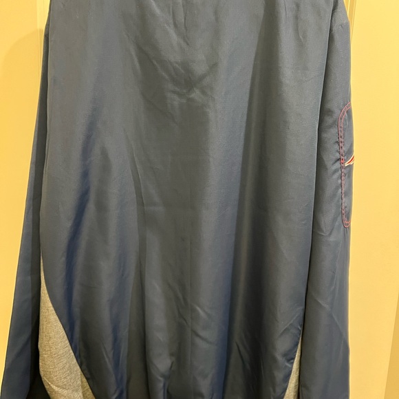 NWT New England Patriots G-lll men’s v-neckk pullover. Size L smoke free home. - Picture 3 of 8